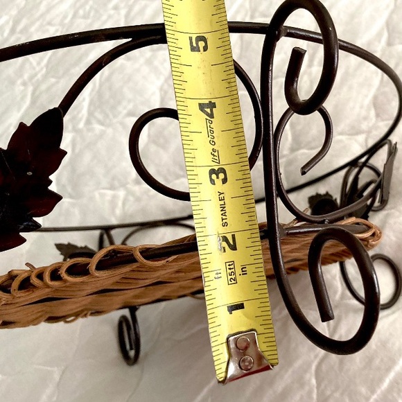 Wicker & Metal Table Top Basket - Picture 6 of 6